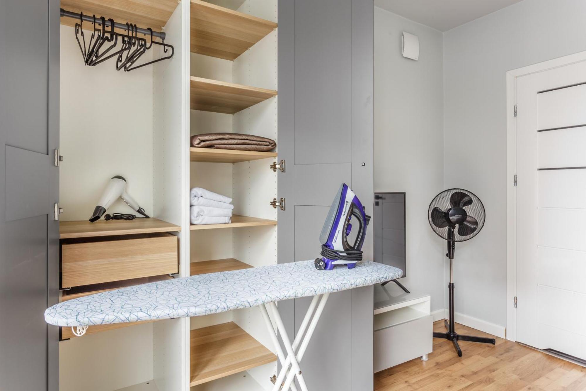 Charming Apartment In The City Center Warschau Buitenkant foto